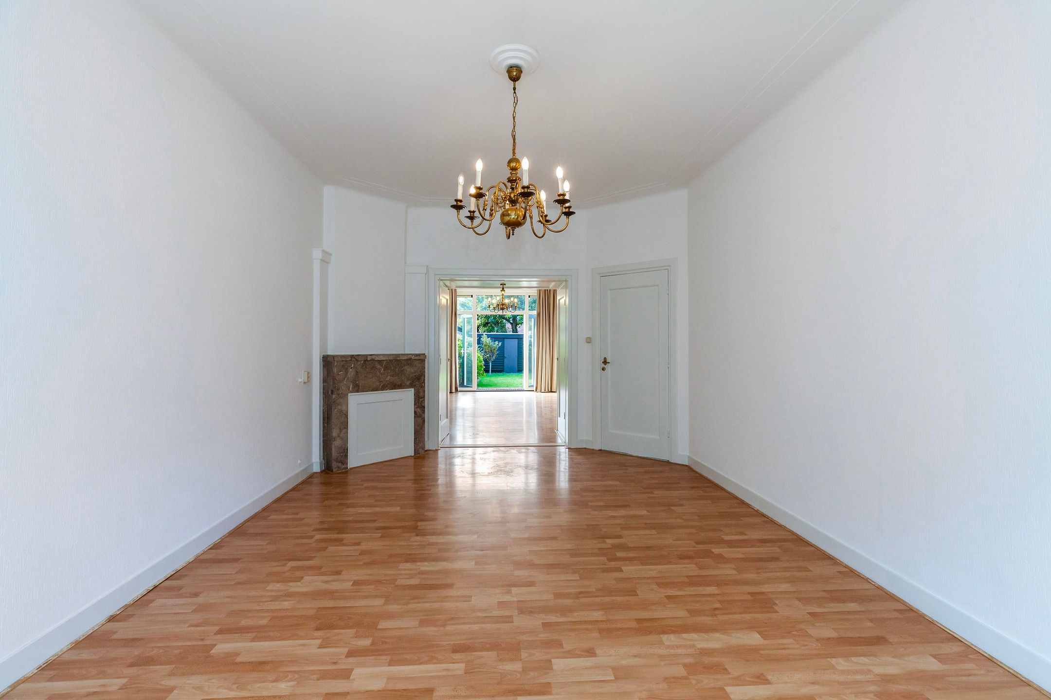 Photo 6 of Doorniksestraat 43