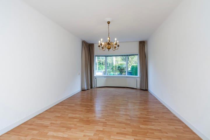 Photo 4 of Doorniksestraat 43