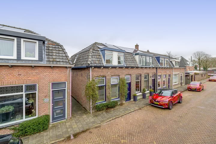 Photo 41 of Zuiderstraat 10