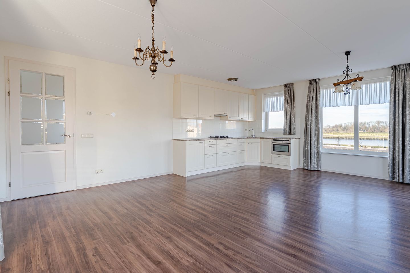 Photo 5 of Voorweg 103