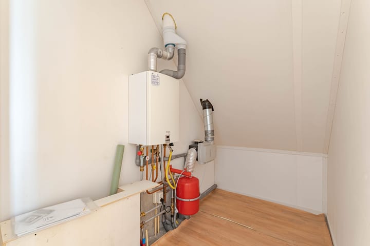 Photo 18 of Voorweg 103