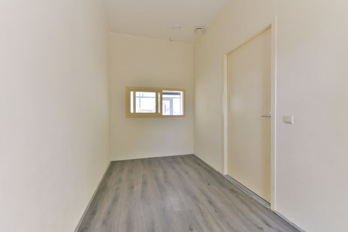 View photo 4 of Amsterdamsestraatweg 131