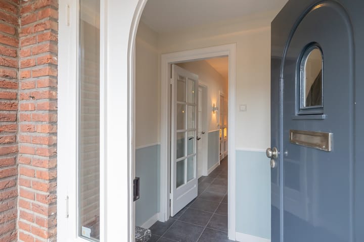 Photo 4 of Weeresteinstraat 100