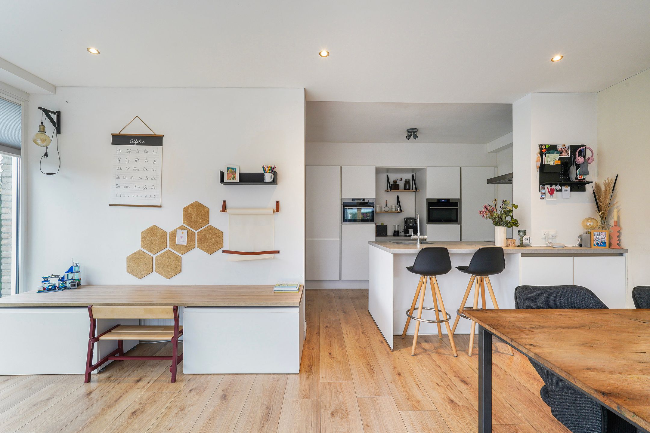 Photo 24 of Corellistraat 25