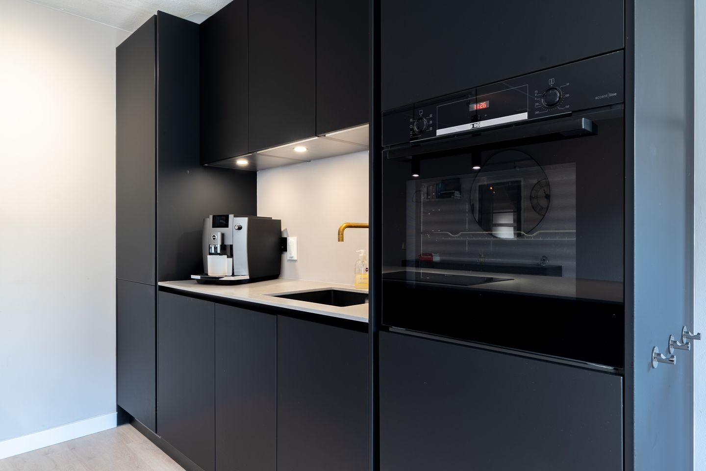 Photo 29 of Achtkant 6