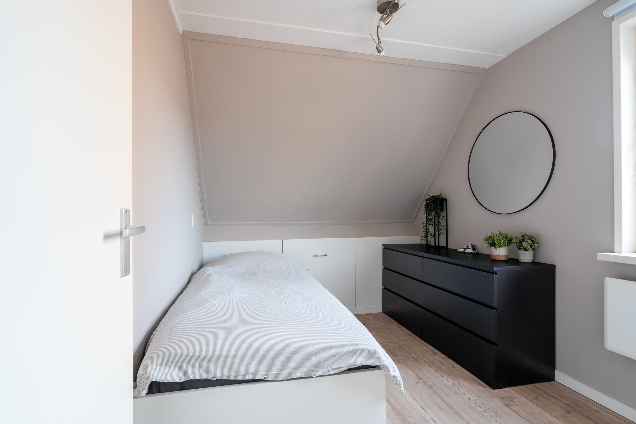 Photo 42 of Achtkant 6