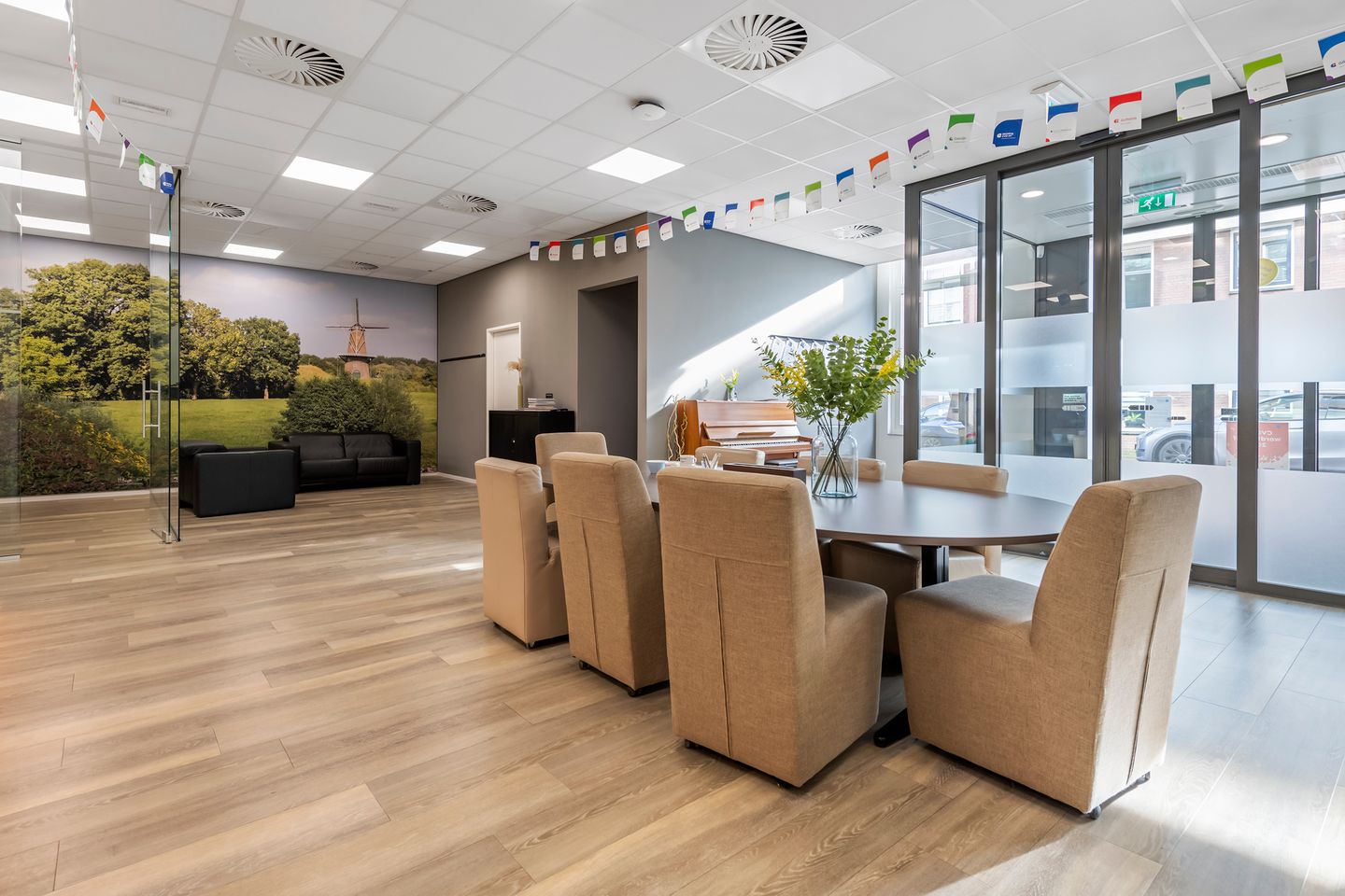 View photo 3 of Haarstraat 65