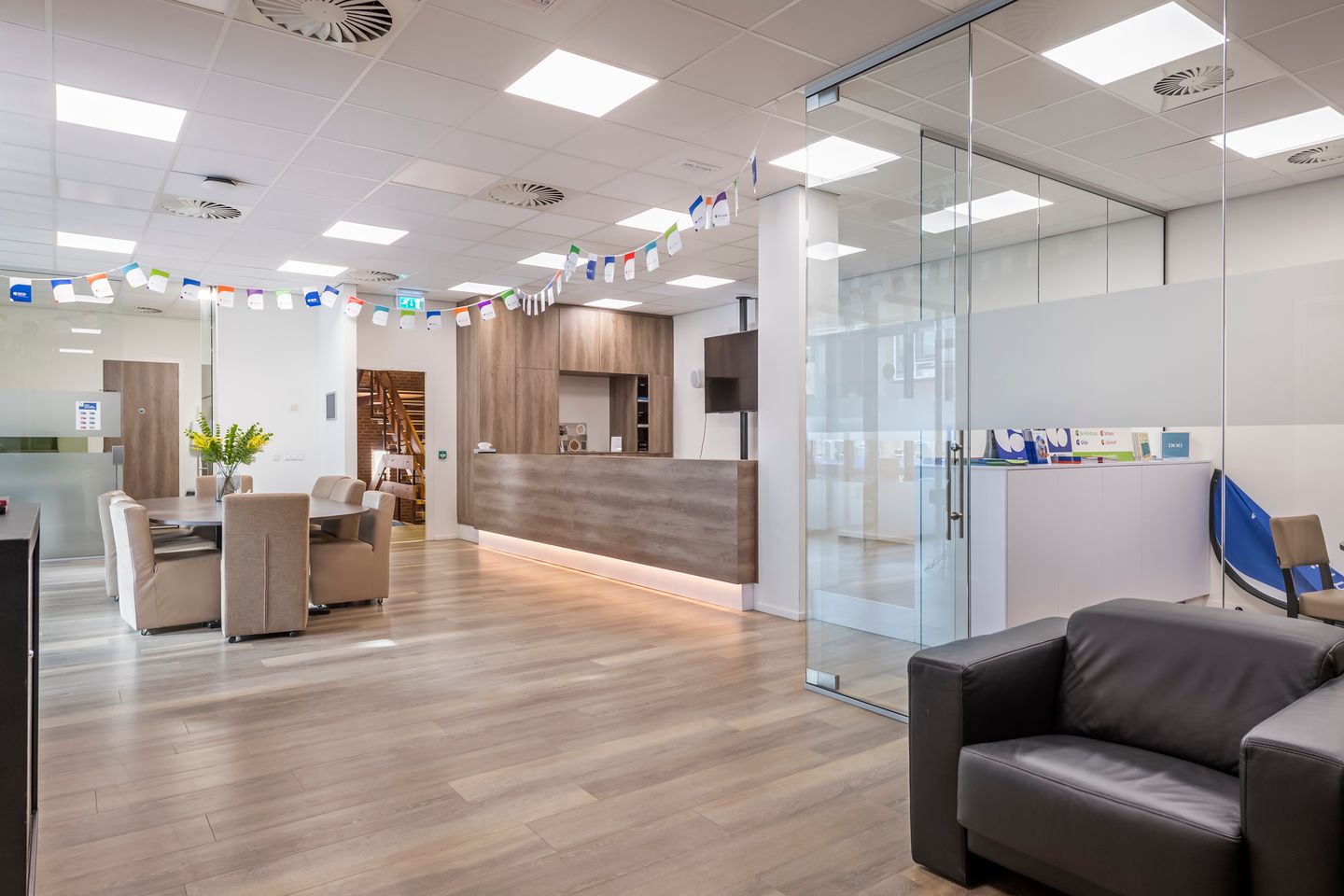 View photo 4 of Haarstraat 65