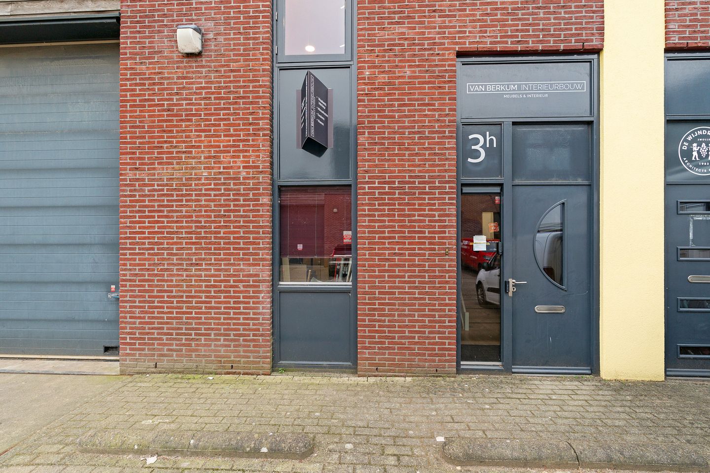 View photo 2 of Paxtonstraat 3-H