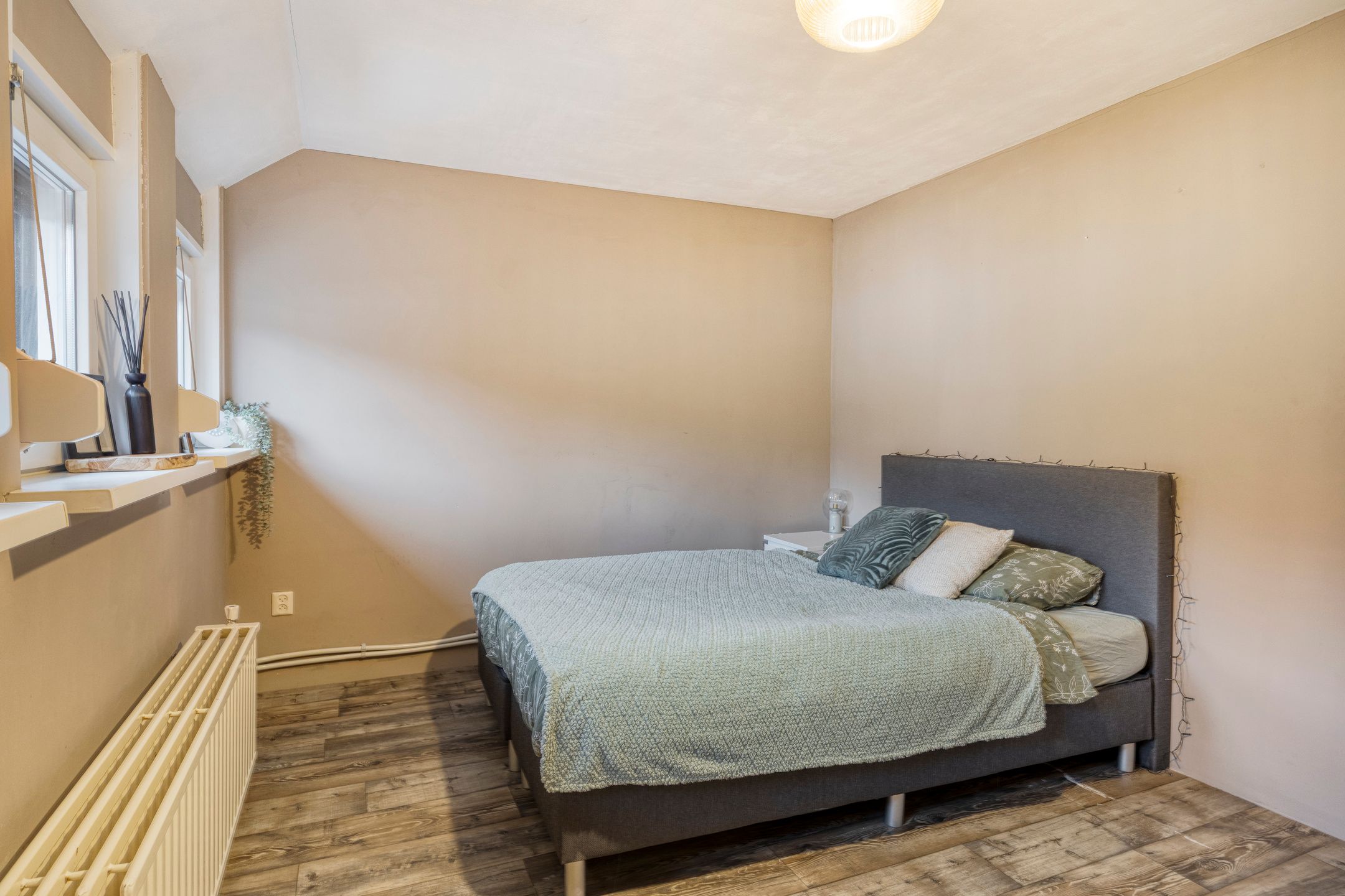 Foto 18 van Burg. Lemmensstraat 229