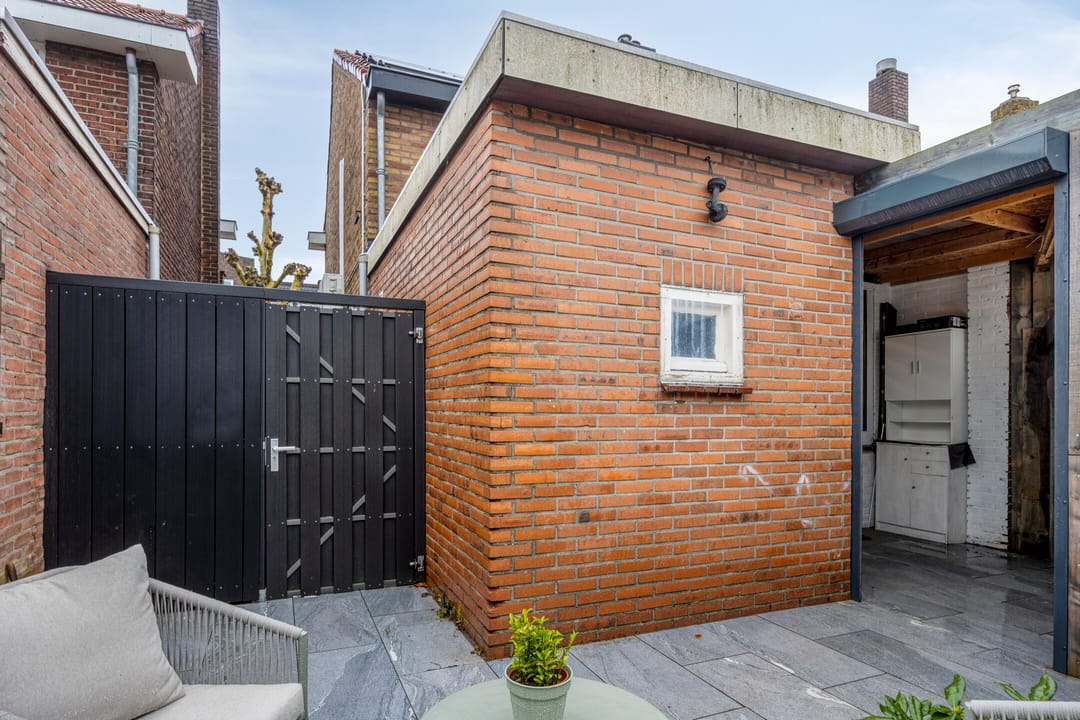 Foto 23 van Burg. Lemmensstraat 229