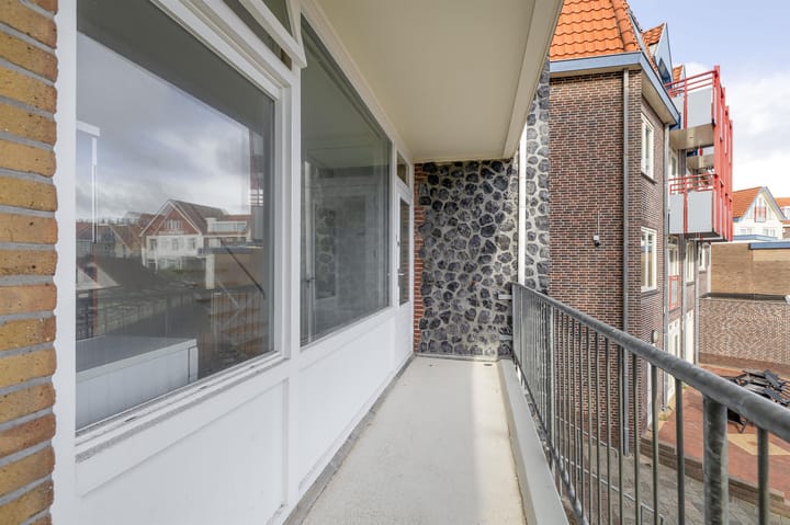 Photo 11 of Van der Wijckplein 1