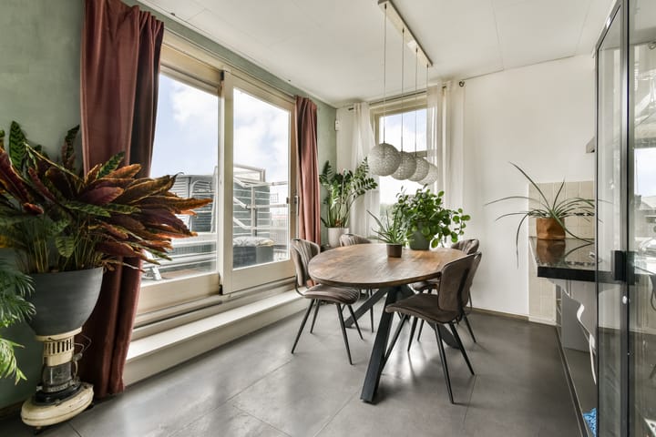 Twee-onder-één-kap te koop: Noordeindseweg 338, Berkel En Rodenrijs