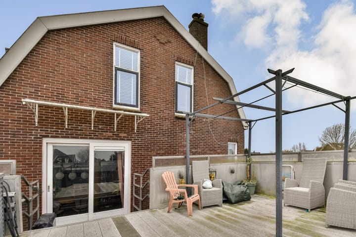 Twee-onder-één-kap te koop: Noordeindseweg 338, Berkel En Rodenrijs