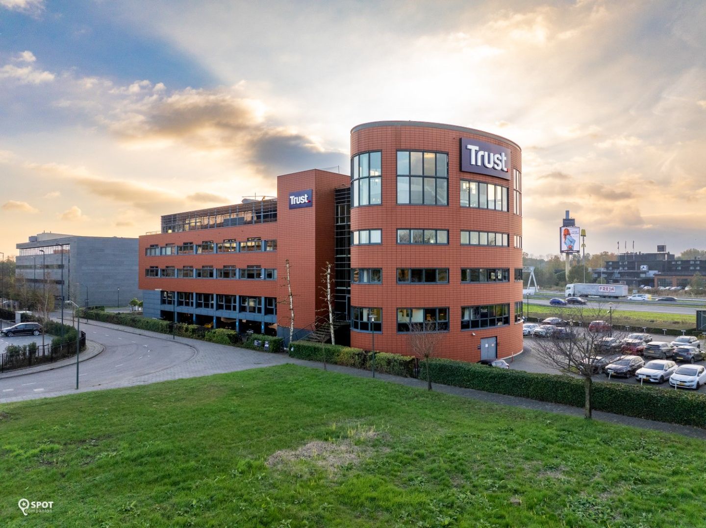 Bekijk foto 2 van Laan van Barcelona 600