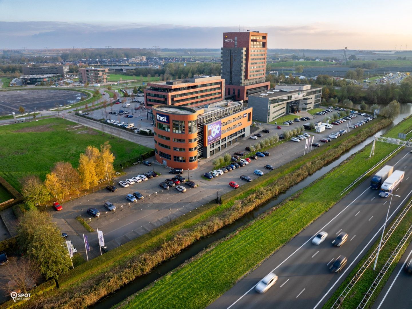 Bekijk foto 3 van Laan van Barcelona 600