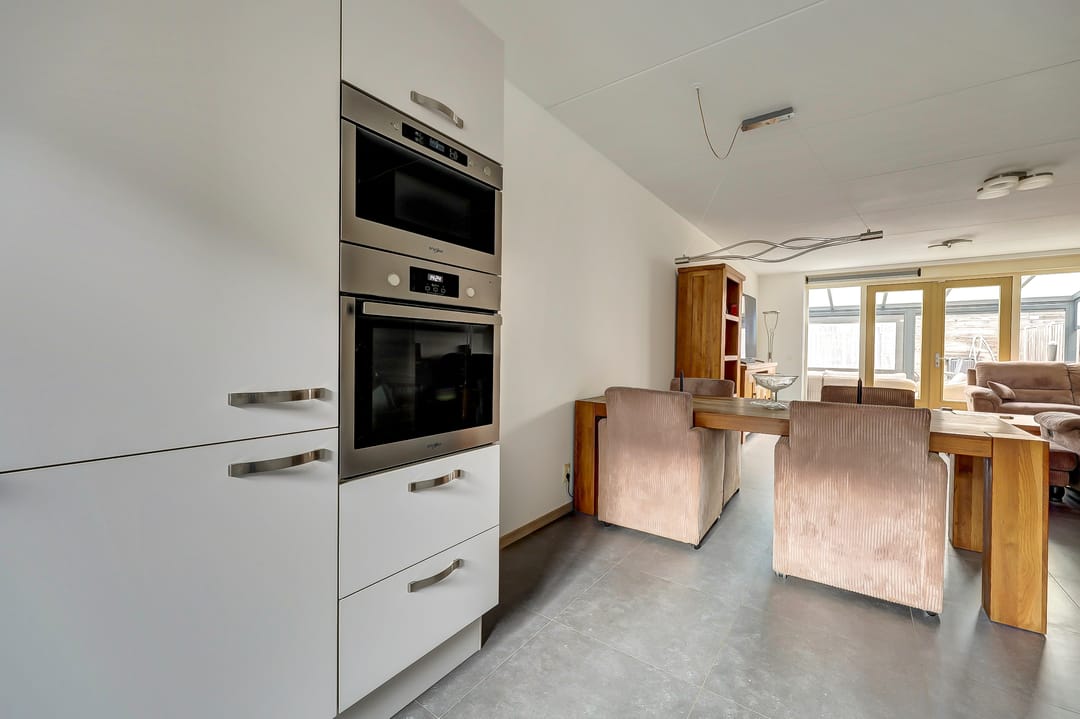 Foto 8 van Marthalaan 203