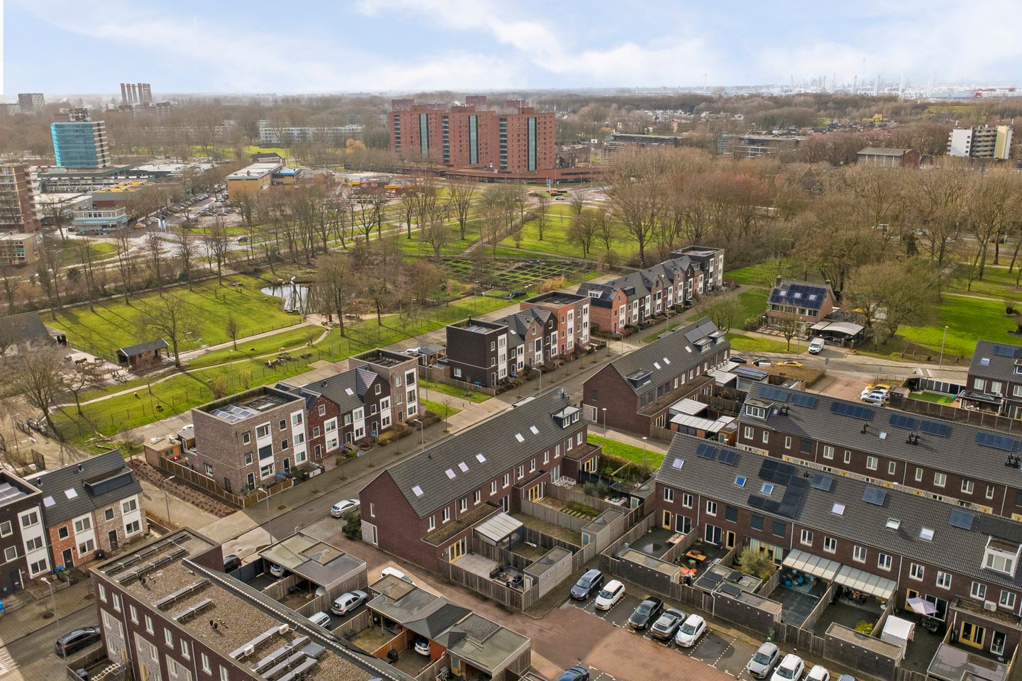 Foto 29 van Marthalaan 203