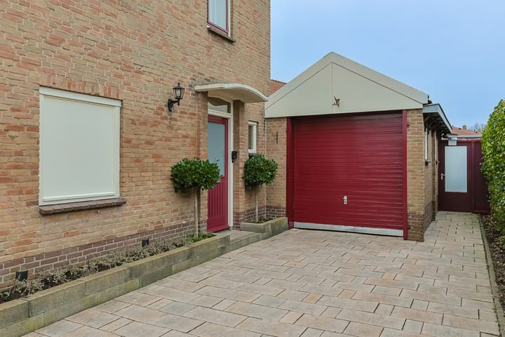 Foto 4 van Meeuwenlaan 2