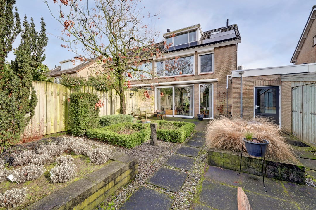 Photo 38 of Rooseveltstraat 54