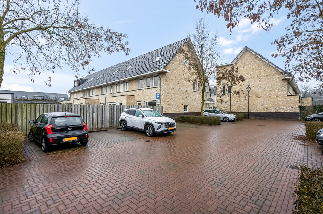 Photo 32 of Bremerstraat 25