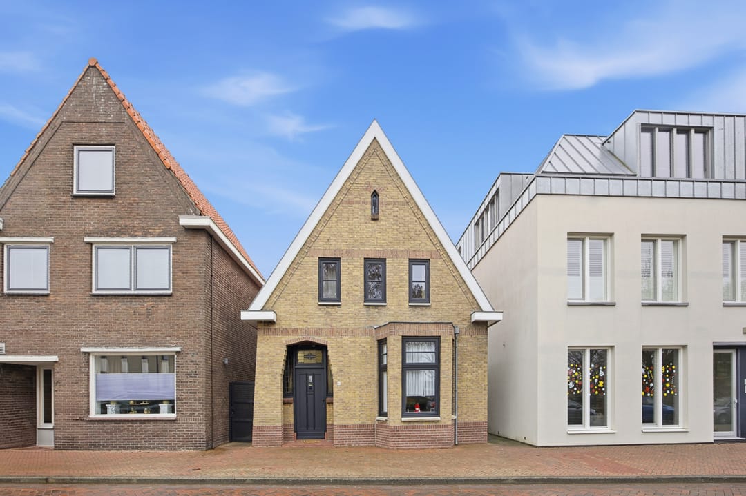 Photo 2 of Raadhuisstraat 9