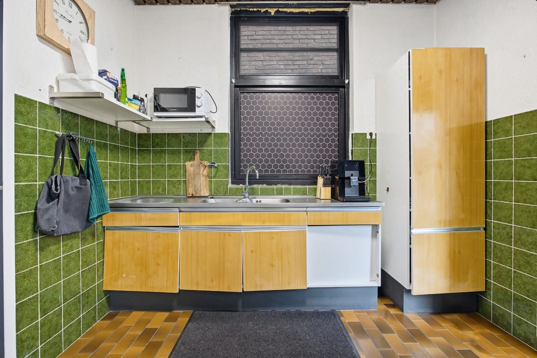 Photo 8 of Raadhuisstraat 9