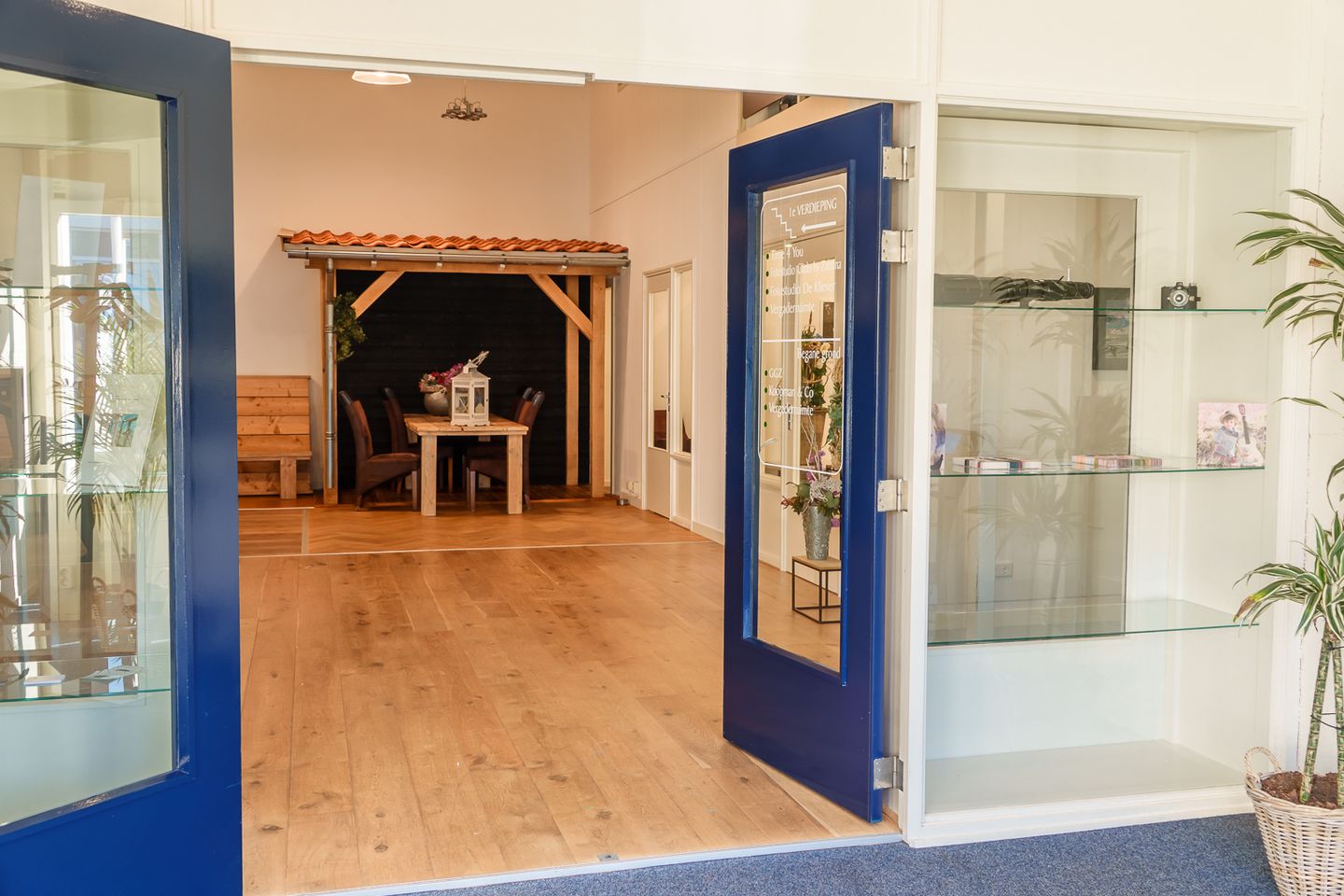 Bekijk foto 2 van Molenveld 4-a