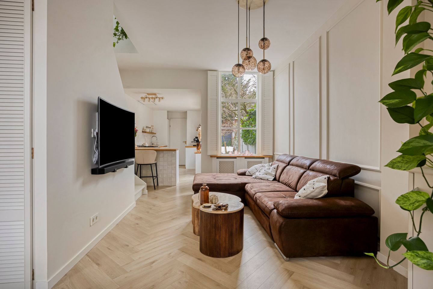 Photo 4 of Deken Sandersstraat 61