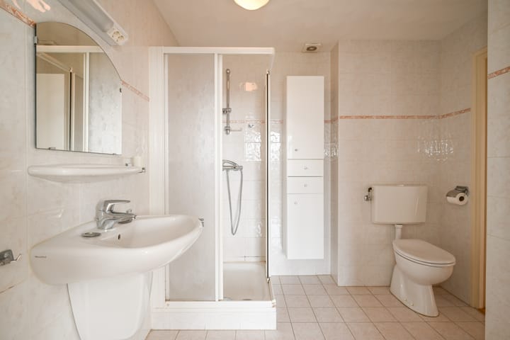 Photo 11 of Amersfoortsestraatweg 90-C007