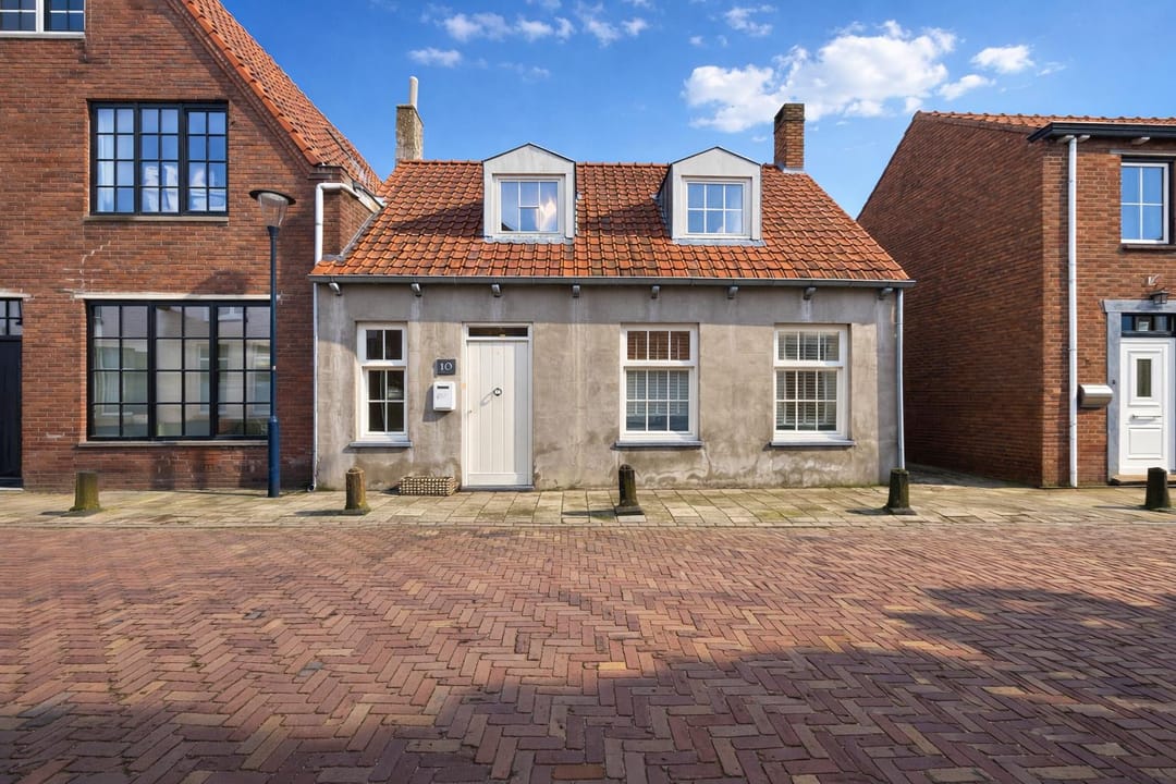Photo 2 of Sluissestraat 10