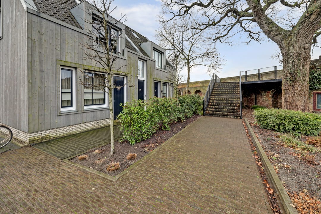 Photo 2 of Vijhestraat 1-A