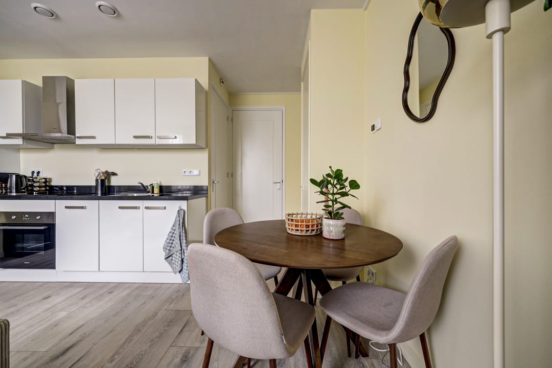 Photo 8 of Vijhestraat 1-A