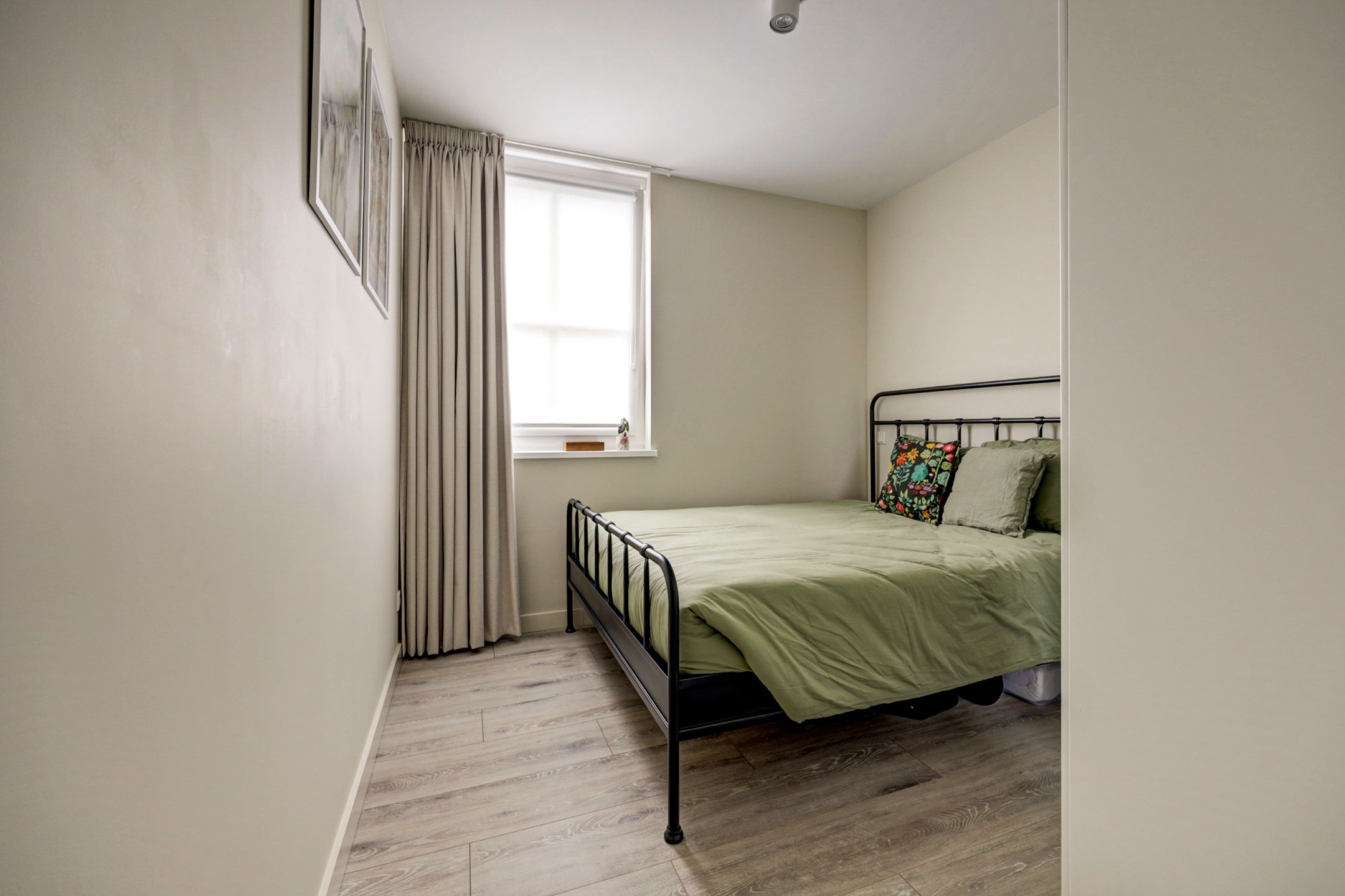 Photo 12 of Vijhestraat 1-A