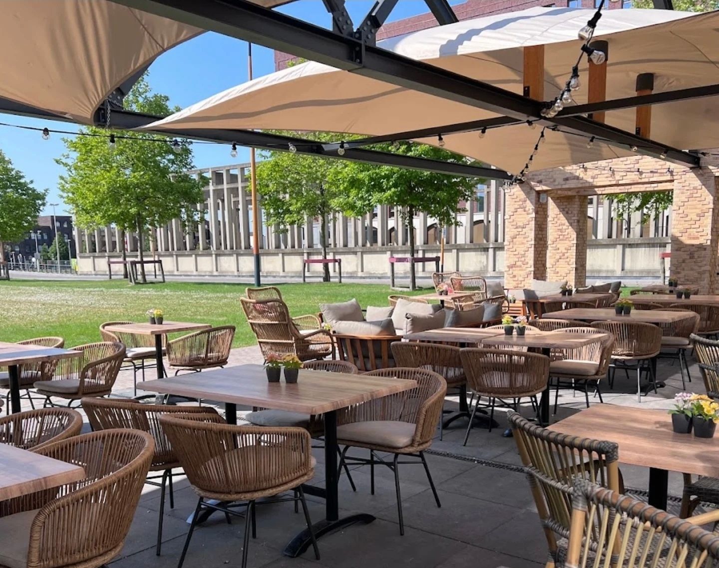 Bekijk foto 3 van Berlijnplein 450