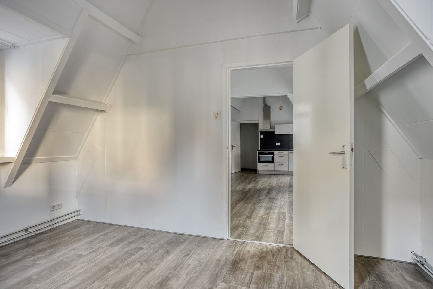 Foto 10 van Donkerstraat 1-A