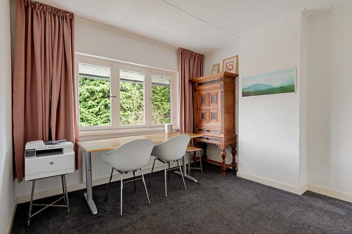 Photo 17 of Floraliastraat 6