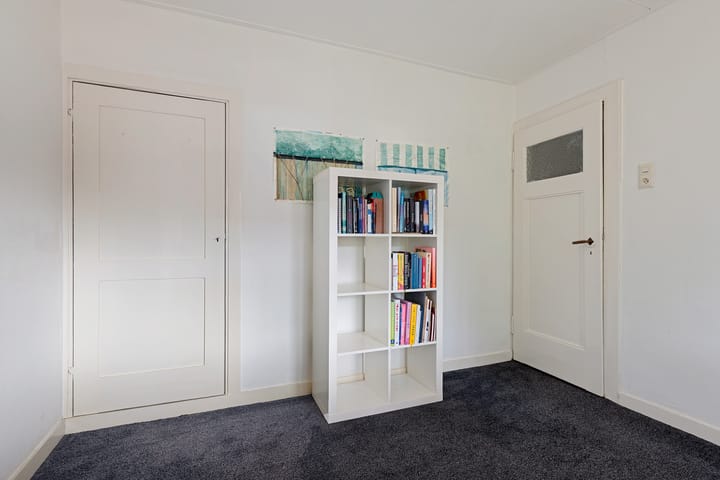 Photo 18 of Floraliastraat 6