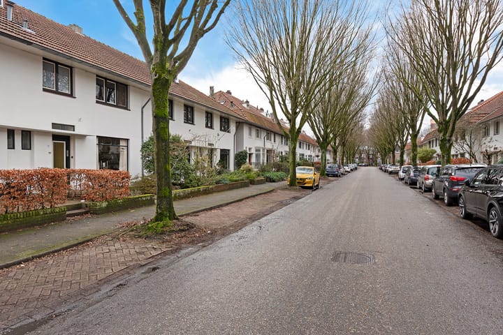 Photo 31 of Floraliastraat 6