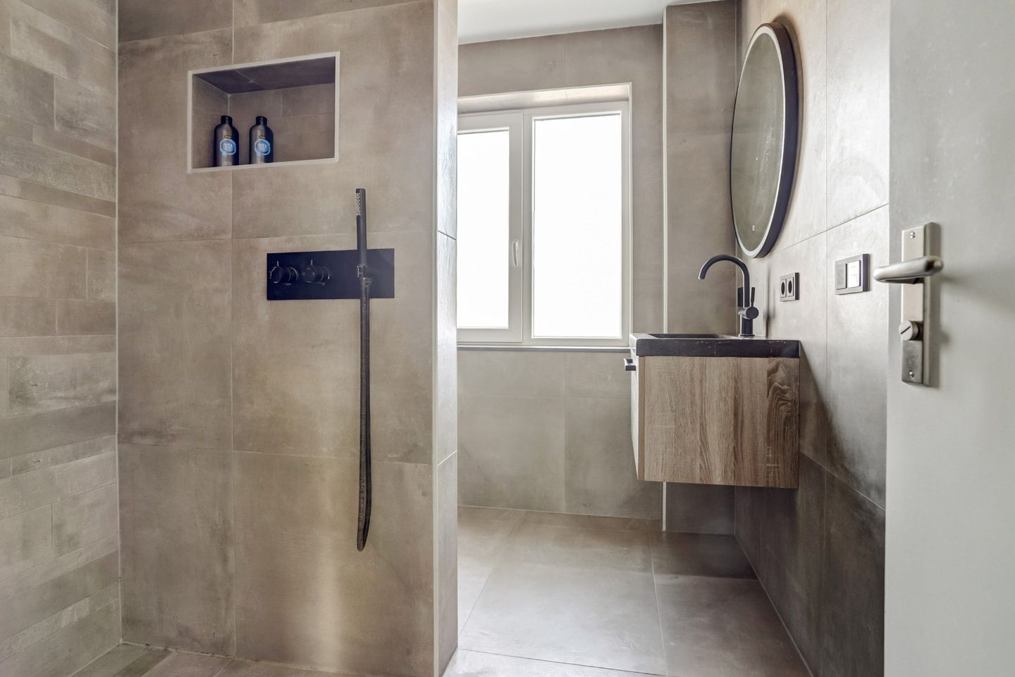 Foto 14 van Montgomerystraat 2