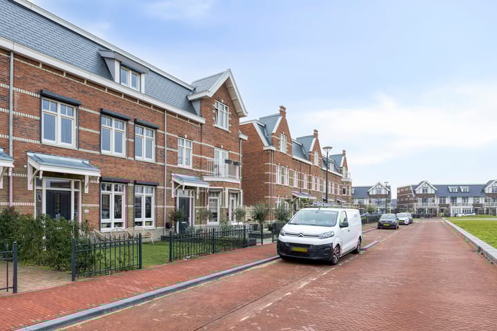 Photo 37 of Westmadeweg 56