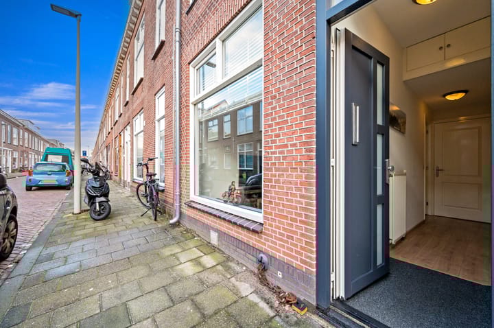 Photo 5 of Jan van Houtstraat 11