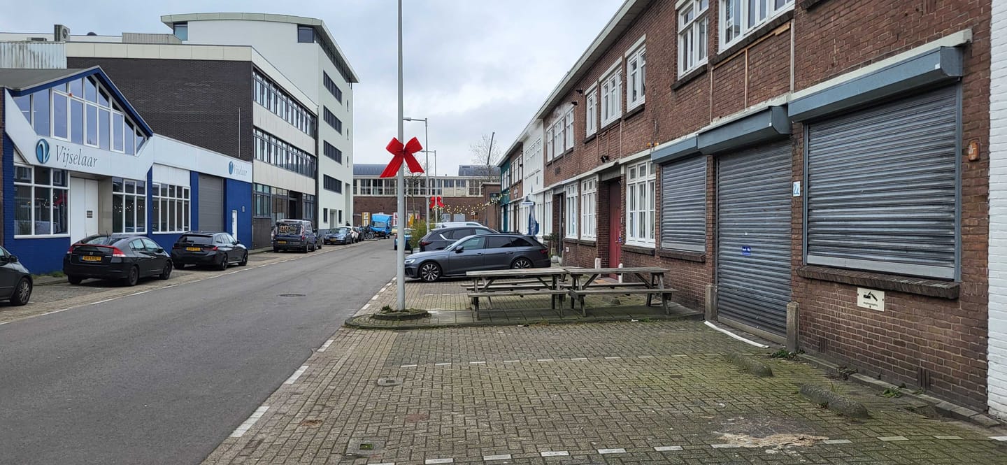 Bekijk foto 3 van Helicopterstraat 20