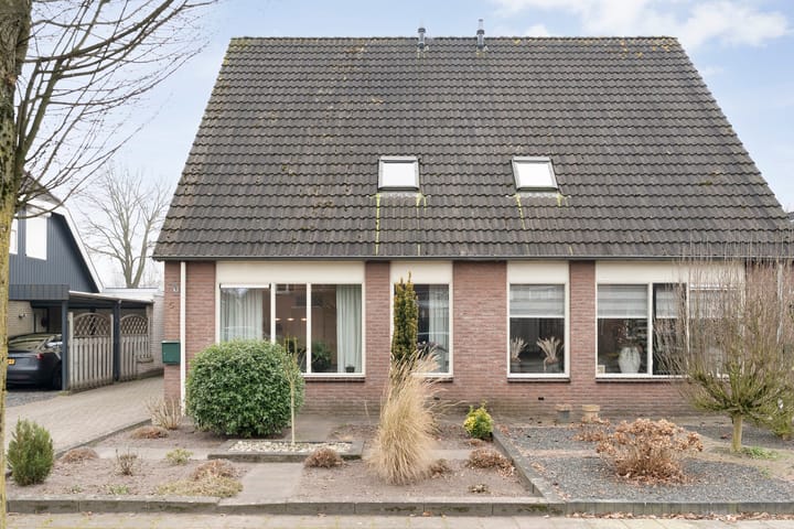 Foto 2 van Aan 't Spoor 5