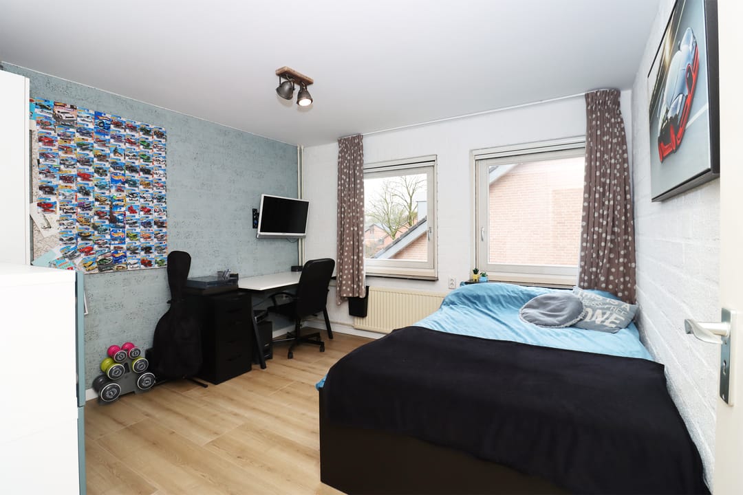 Foto 26 van van de Veldeweg 87