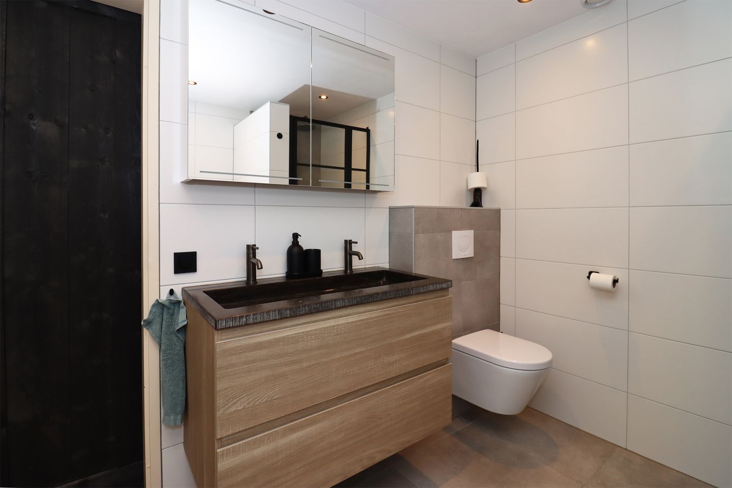 Foto 29 van van de Veldeweg 87