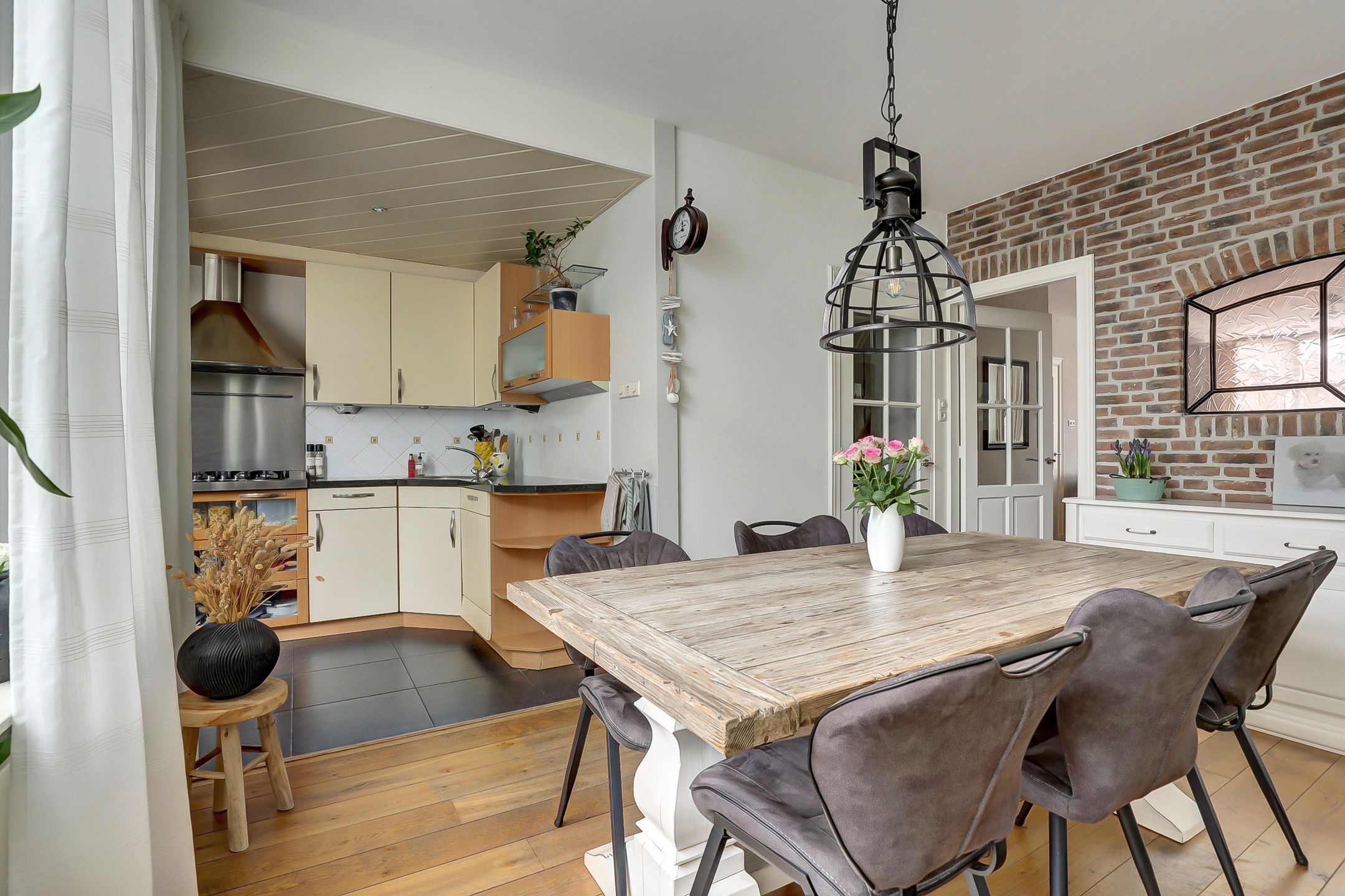 Photo 21 of Jan Tooropstraat 90