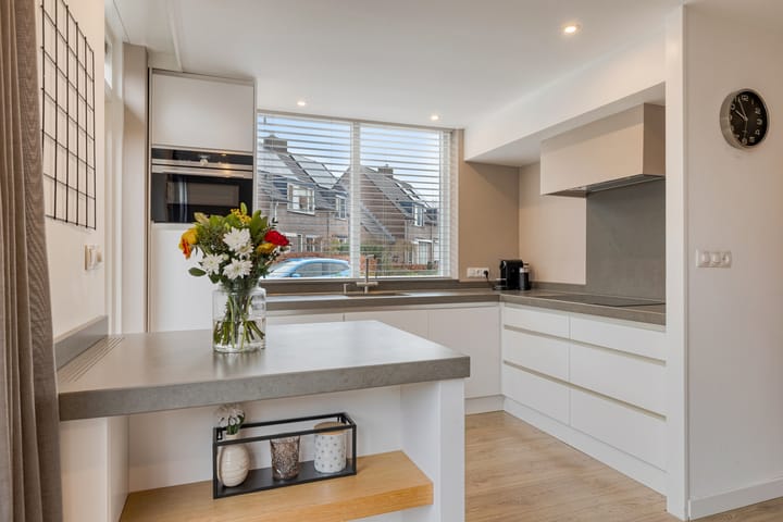 Photo 2 of Standaardstraat 11