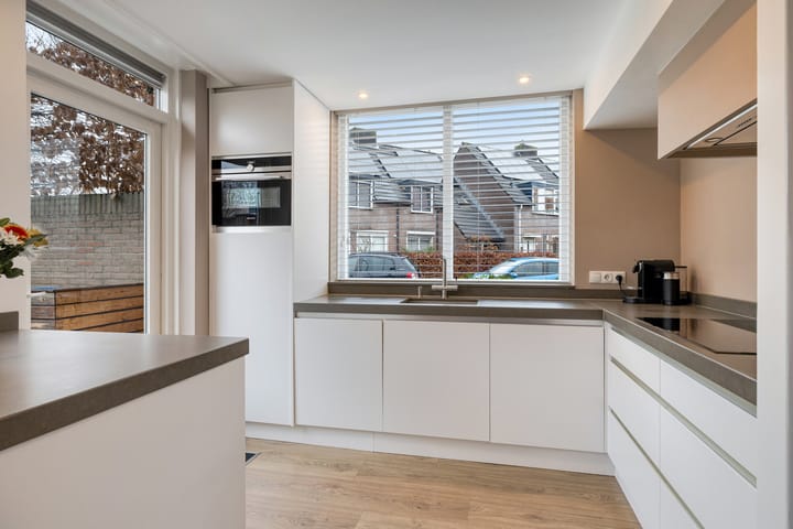 Photo 18 of Standaardstraat 11