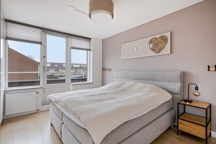 Photo 30 of Standaardstraat 11